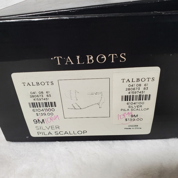 Talbots Silver Pila Scallop Kitten Heel Women's Sandals Ankle Strap Size 9M NIB - Picture 5 of 5